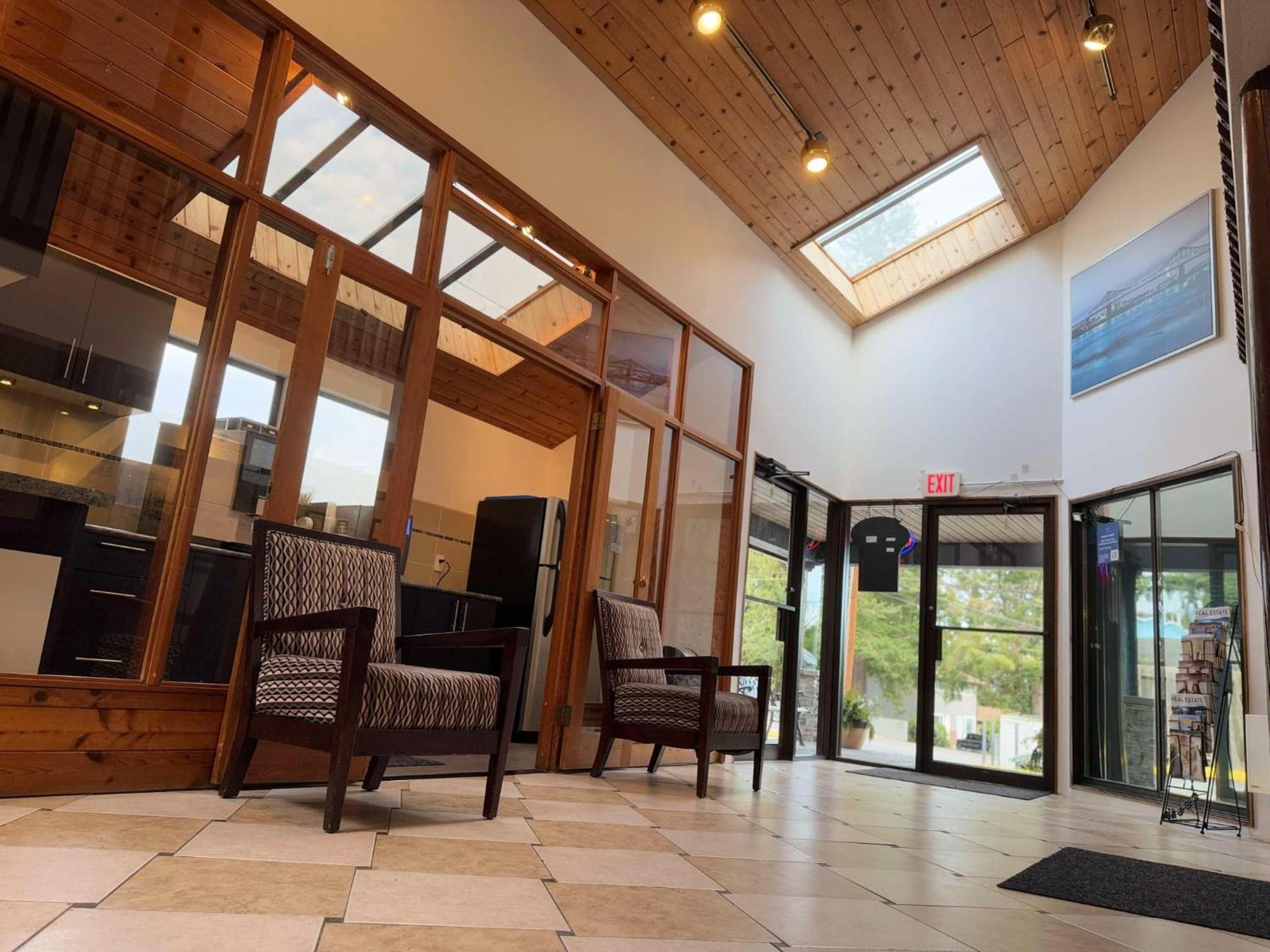 Sunshine Lodge Inn Ґібсонс Екстер'єр фото
