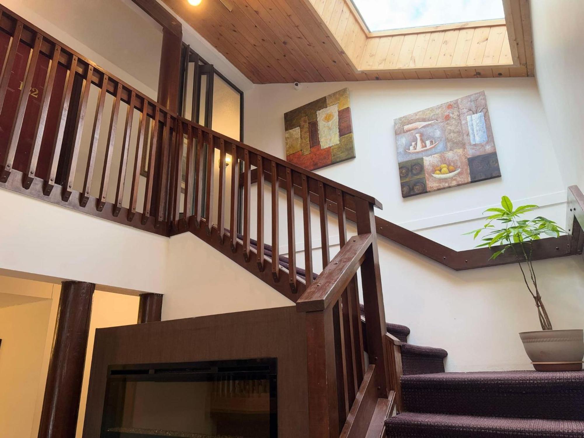 Sunshine Lodge Inn Ґібсонс Екстер'єр фото